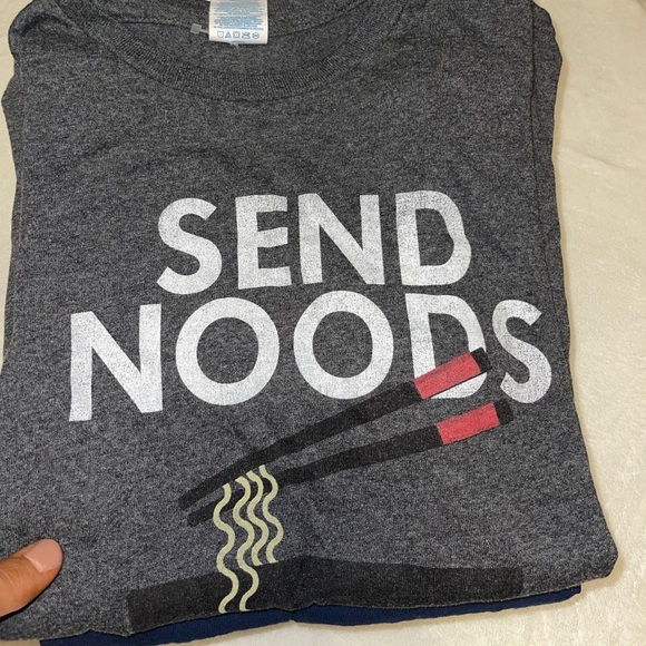 GRAPHIC TEE BUNDLE!!! - Picture 3 of 11